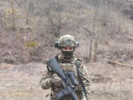 The American army volunteer 