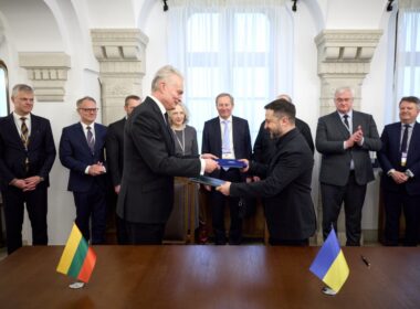 lithuania signs full drone deal latvia receives ukrainian air defense experts · post lithuanian president gitanas nausėda (left) volodymyr zelenskyy exchange signed agreement copies bucharest nine summit 13 2026 presidentgovua