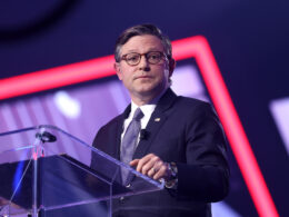 house discharge petition reaches 218 signatures forcing vote ukraine aid bypassing speaker johnson · post mike speaks americafest phoenix arizona 21 2025 gage skidmore/flickr 55021572717_6936b5ec61_k news ukrainian reports