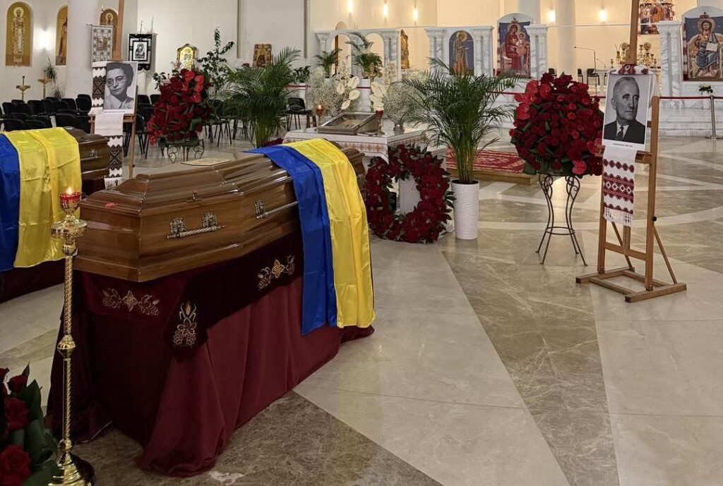 Ukraine receives remains of Andrii Melnyk, OUN’s second head and Sachsenhausen prisoner. He will be reburied at pantheon of heroes