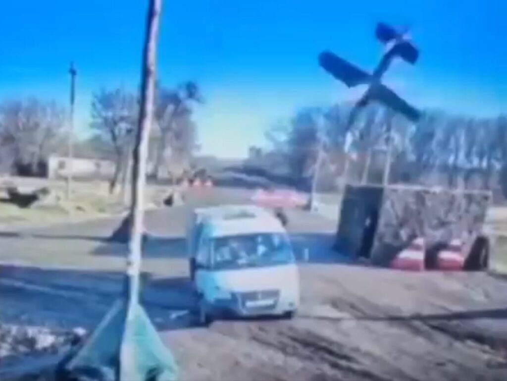 “Just reaching the front line has become very risky”: Ukraine’s AI drones are hunting Russia’s supply vans