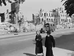 Ruins of Kyiv's Khreshchatyk after Soviet special services detonated pre-mined buildings in September 1941