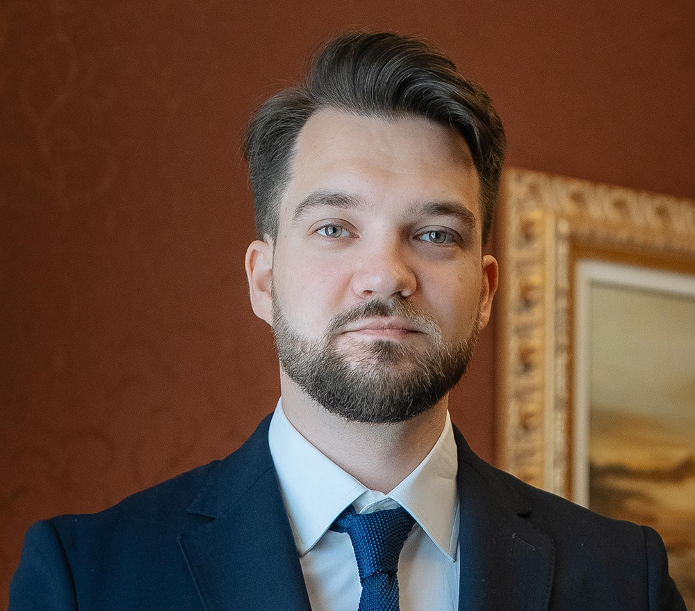 andrii biletskyi, anti corruption-expert and administrative director of acrec