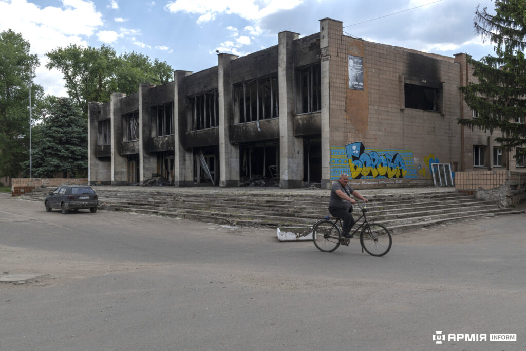 russians stormed empty houses cameras—26 km town claimed take top general announced its liberation · post bombed-out house culture borova settlement kharkiv oblast after russian drone attacks bombing 2023–2024 2024