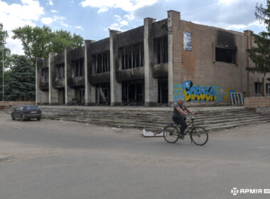 russians stormed empty houses cameras—26 km town claimed take top general announced its liberation · post bombed-out house culture borova settlement kharkiv oblast after russian drone attacks bombing 2023–2024 2024