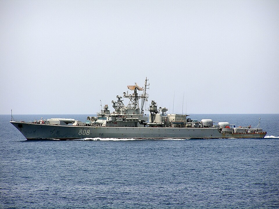 Russian frigate Pytlivy, 2003. Photo: Luis Díaz-Bedia Astor via Wikimedia Commons.