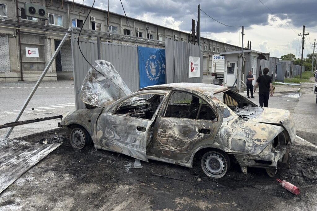 Aftermath of Russian Iskander strike on UN WFA warehouse housing humanitarian aid in Dnipro, 25 May. Photo: UN WFA