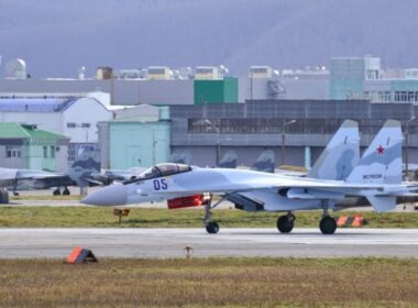 A russian Su-35S.