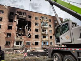 A damaged residential building in Konotop, Sumy region as a result of a Russian attack. Photo: State Emergency Service of Ukraine