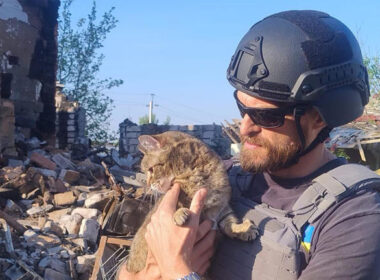 Lachlan Campbell helped pull cats and dogs out of Russia's war zone in eastern Ukraine. Photo: Nina Ley