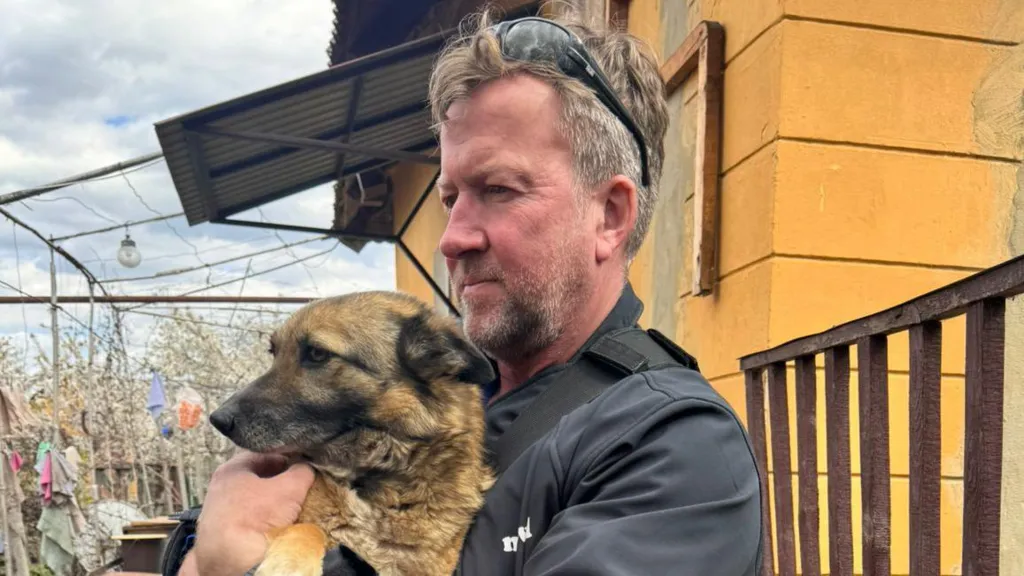 Paul Farthing helped to extract 67 Afghan people and about 150 animals from Afghanistan in 2021. Photo: Nowzad