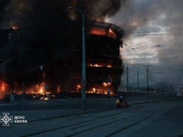 Mall on fire in Kyiv's Lukianivka district following massive Russian aerial attack on 24 May 2026. Photo: DSNS