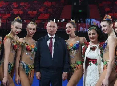 title · post russian president vladimir putin moscow mayor sergei sobyanin visited rhythmic gymnastics palace 2019 ria novosti gymnasts d08d2e586efbc76cfc0ab34b59159ab2 ukraine news ukrainian reports