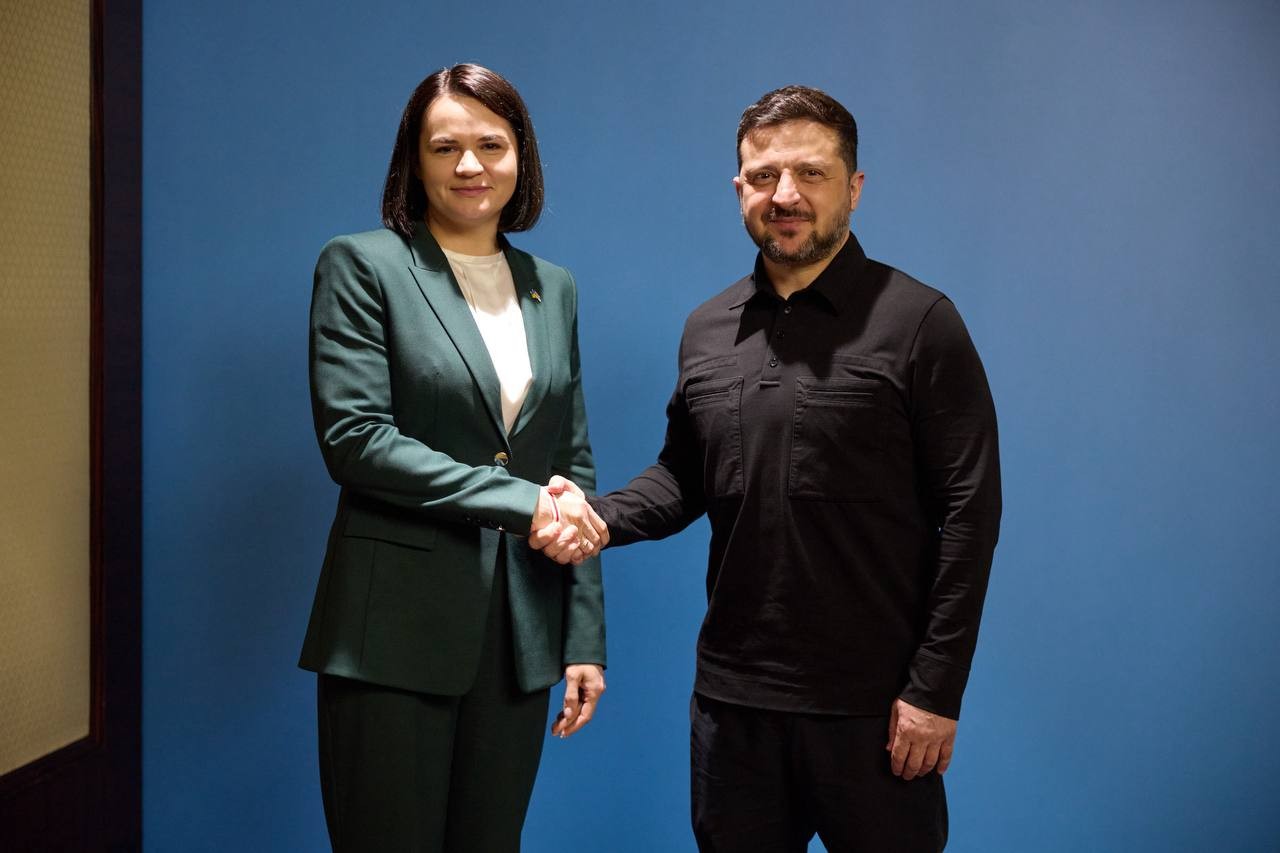 belarusian exiled leader ukraine's president shook hands kyiv—at 24-country summit · post sviatlana tsikhanoŭskaya (left) shakes volodymyr zelenskyy kyiv 26 2026 tikhanouskaya left right telegram @tsikhanouskaya ukrainian met opposition zelenskyy's
