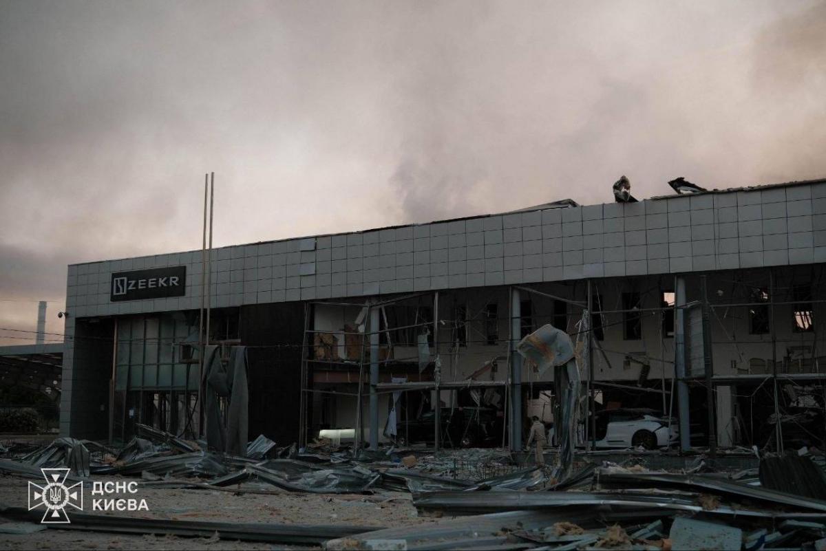 A Chinese Zeekr dealership in Kyiv was damaged by a Russian attack on 2 June 2025. Source: The State Emergency Service of Ukraine