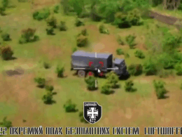 A Russian truck under drone attack near Chernihivka.