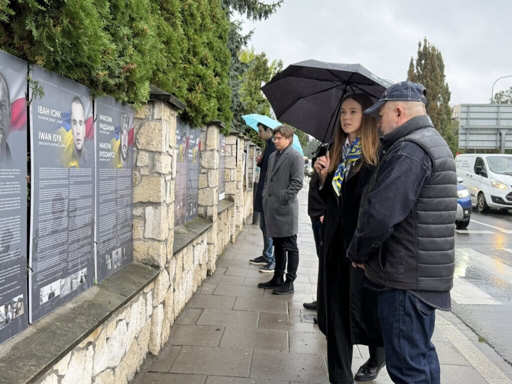 exhibition about ukrainian soldiers with polish roots on display at the ukrainian consulate general in krakow