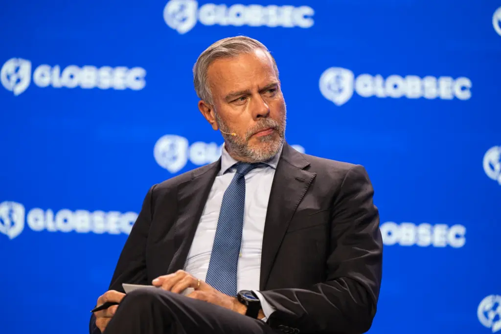 Ukraine could have won in 2022, NATO’s former military chief admits
