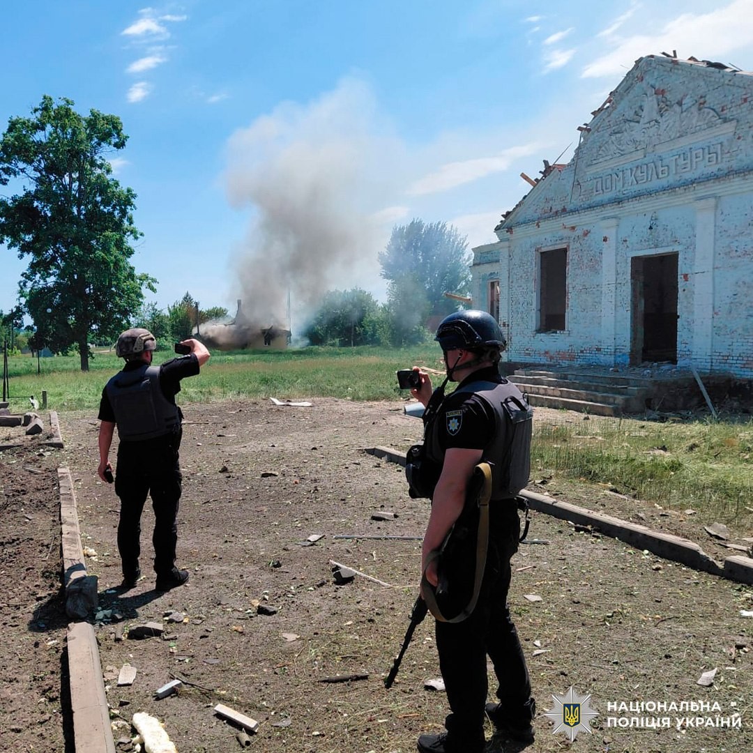 russian missiles kill three wound six chuhuiv drones injure 15 kharkiv including one-year-old · post police officers film aftermath strike oblast 9 2026 b8d379e4-6e28-40e3-8f78-aabbdd235e3e ukraine news ukrainian reports