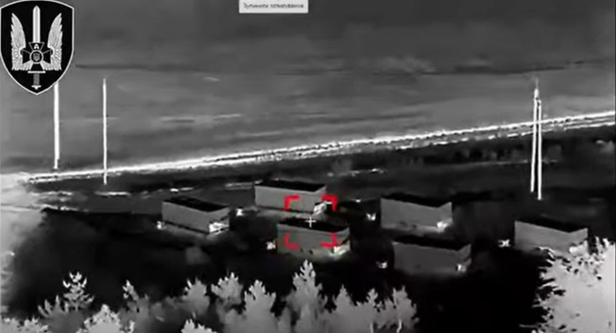 Russian Volna Kupol Garant system, meant to jam Starlink signals in a 20-kilometer area, shortly before being struck by a Ukrainian attack drone. (Video Still: 422nd Separate Unmanned Systems Battalion