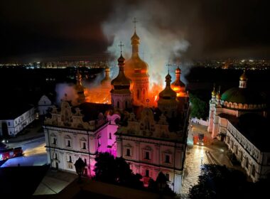 Russia attacks Kyiv-Pechersk Lavra