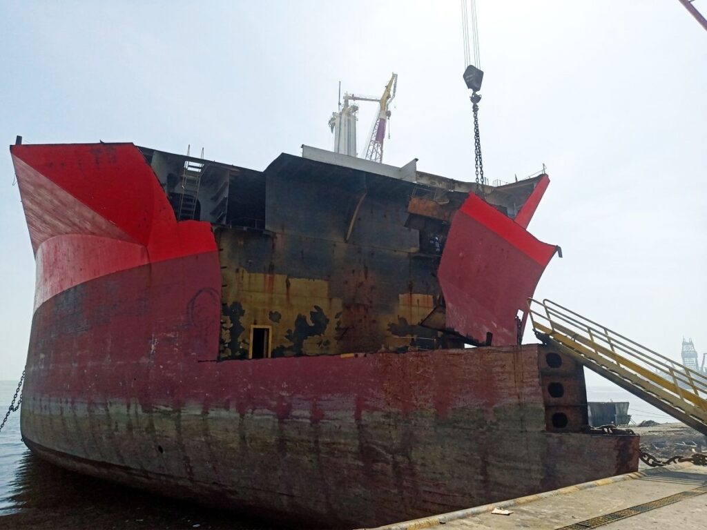 world's biggest ship recycler says half 1500 russian shadow fleet tankers scrapped · post being recycling yard nayeem noor/gms many well over 20 years old age which cargo ships normally