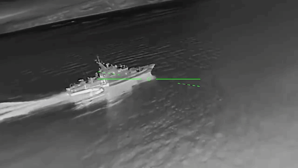 A Russian “Svitlyak” border patrol ship seen from a Ukrainian drone before a strike near Yurkine, occupied Crimea. Screenshot from video: Madyar