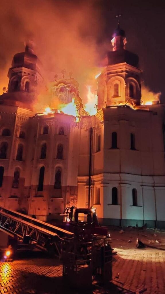 Russia attacks Kyiv-Pechersk Lavra