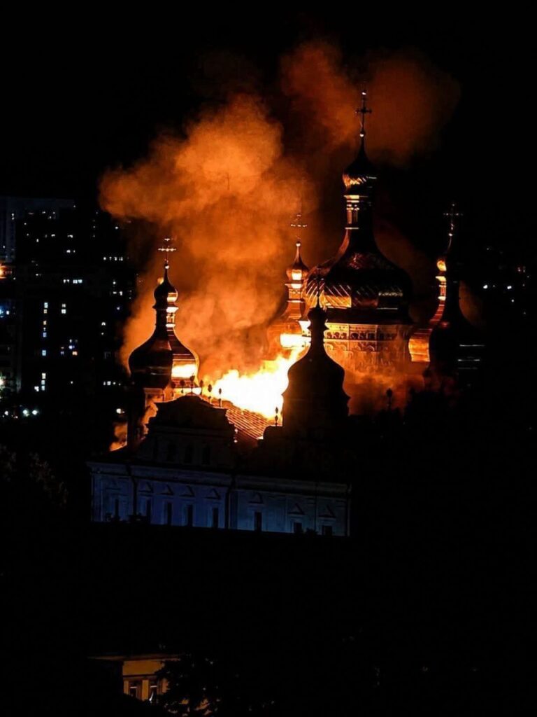 Russia attacks Kyiv-Pechersk Lavra