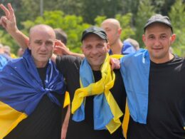 Freed Ukrainian service members arrive home following prisoner swap with Russia on 5 June, 2026. Photo: Zelenskyy