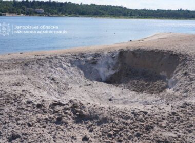 The hole at the beach in Zaporizhzhia from a Russian weapon. Source: Fedorov