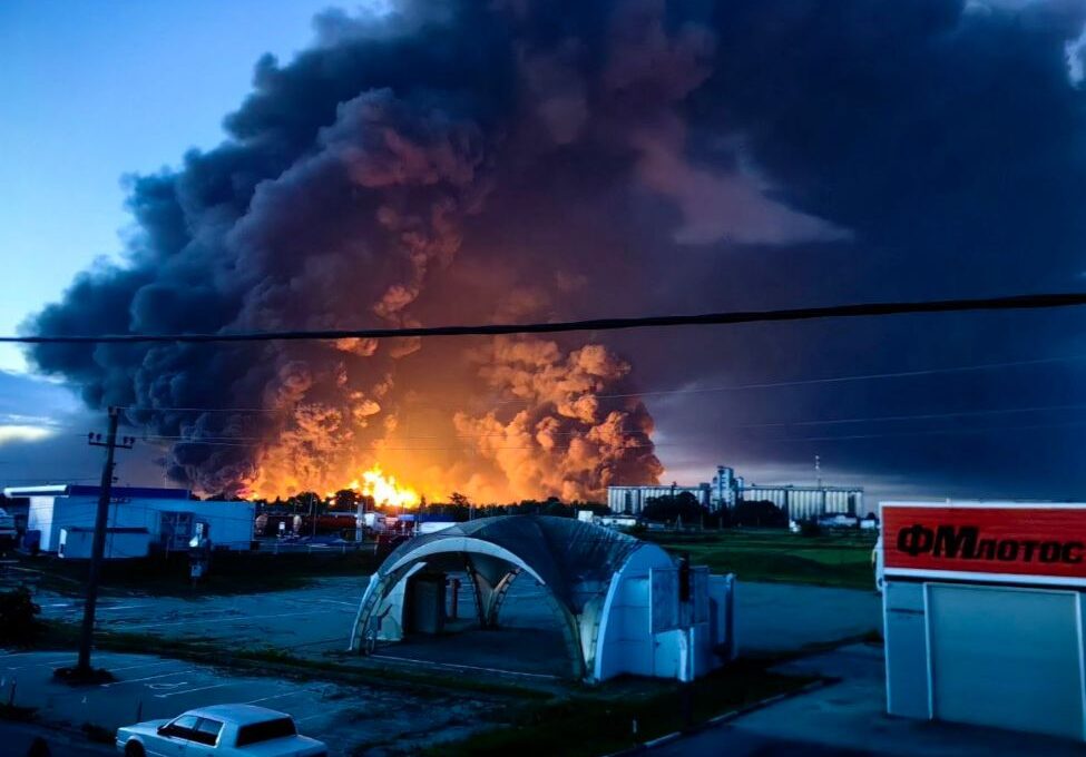 refinery feeding occupied crimea burning after overnight ukrainian strike · post large fire slavyansk oil slavyansk-na-kubani krasnodar krai drone 28 2026 na kubani supernova+ ukraine news reports