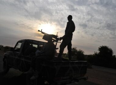 mali russians malian army killed four civilians staged corpse swastika · post soldier mans vehicle-mounted machine gun northern afp/issouf sanogo un soldat malien (image d'illustration) - issouf ukraine news ukrainian