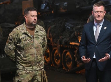 Latvian Defense Minister Raivis Melnis and Third Army Corps commander Brigadier General Andrii Biletsky. Source: UkrInform