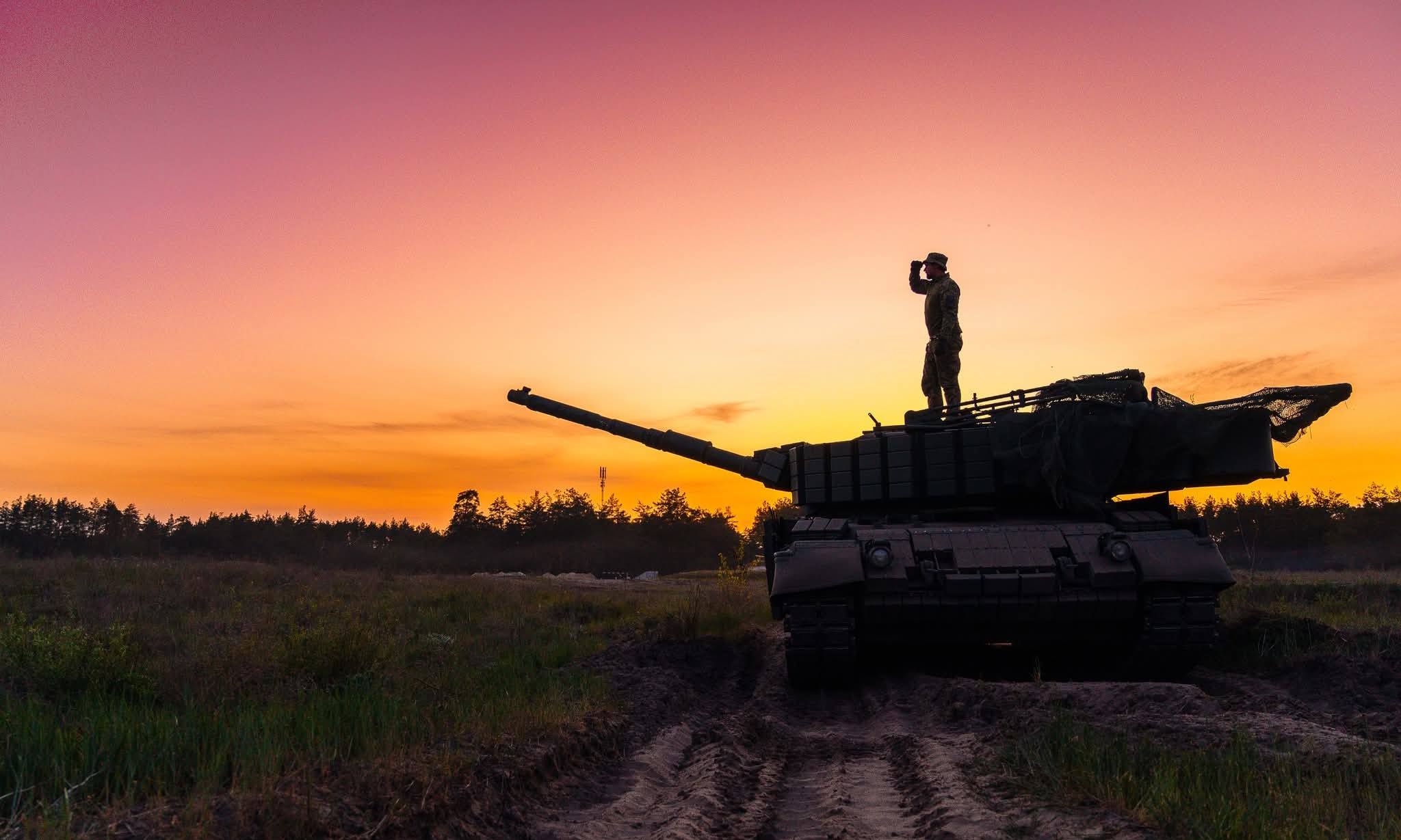 A Ukrainian soldier standing on a tank. Source: The 5th Separate Heavy Mechanized Brigade
