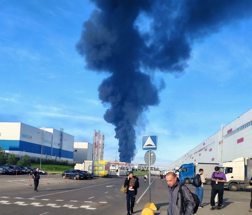 russia keeps hitting ukraine's couriers—so ukraine went after russia's amazon oil depot warehouses hit near moscow · post black smoke rises over logistics area oblast 20 2026 site ukrainian monitoring