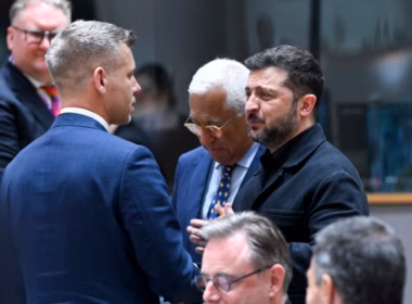 Hungarian Prime Minister Péter Magyar speaks with Ukrainian President Volodymyr Zelenskyy before an EU leaders’ meeting in Brussels.