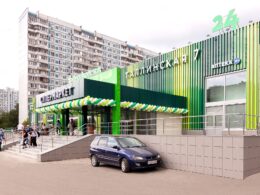 a perekrestok supermarket in moscow