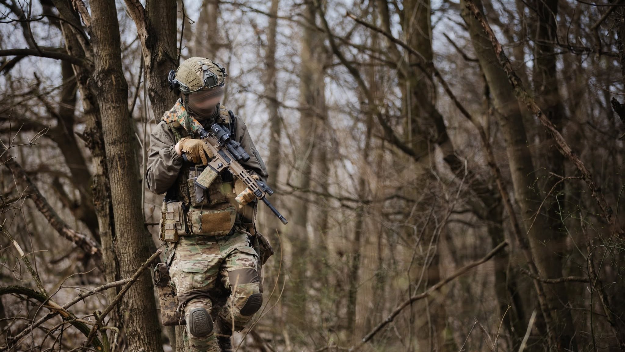 A trooper from the 80th Air Assault Brigade, fighting in the southeast.