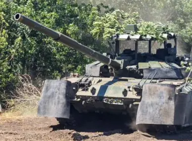 T-72B3A tank equipped with the Arena-M active protection system (APS). Photo: iz.ru/Dmitry Astrakhan