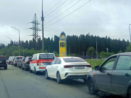 fuel queue in russian karelia