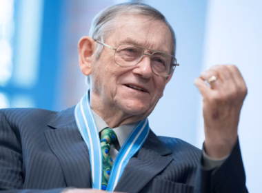 Norman Davies, Western historian
