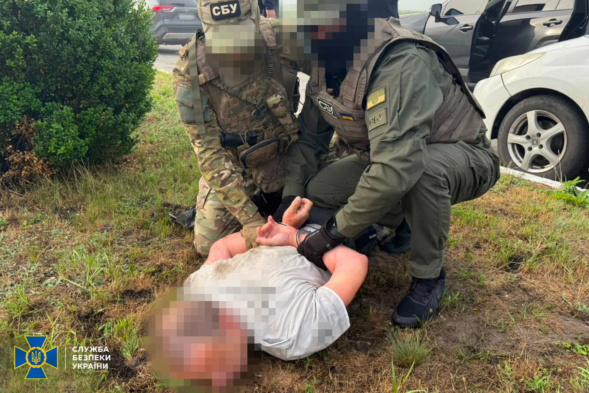 Hidden cameras in trees to guide Russian strikes: suspected FSB agent detained in Kharkiv Oblast - Euromaidan Press