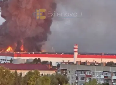 russia keeps hitting ukraine's couriers—so ukraine went after russia's amazon oil depot warehouses hit near moscow · post warehouse burns ukrainian drone strike oblast morning 20 2026 пожежа у московській