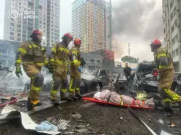 russia kills 11 kyiv air defense stops zero 29 ballistic hypersonic missiles · post rescuers carry body person killed russia's missile attack 6 2026 dsns ukraine news ukrainian reports