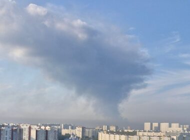 ukraine went russia's aliexpress again—its next-door warehouse ablaze · post plume smoke drifts over residential districts after drone strikes podolsk moscow oblast 28 2026 kaledino 5136766163328109644 (1) news ukrainian reports