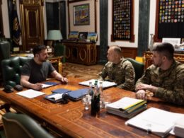 volodymyr zelenskyy and oleksandr syrskyi