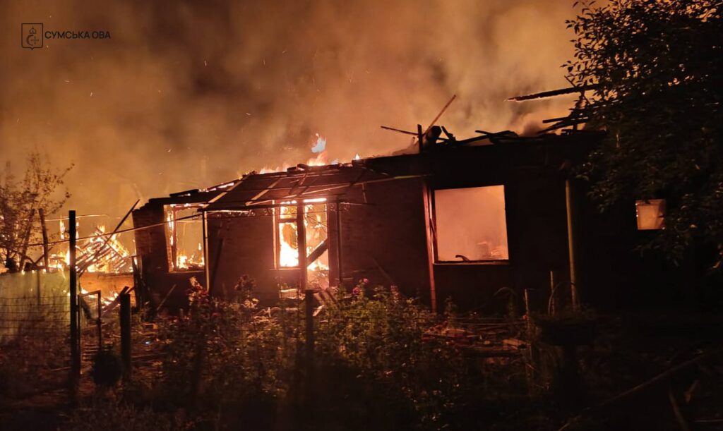 Fire following a Russian strike on Romny in Ukraine's Sumy Oblast overnight on 3 July 2026. Photo: Oleh Hryhorov