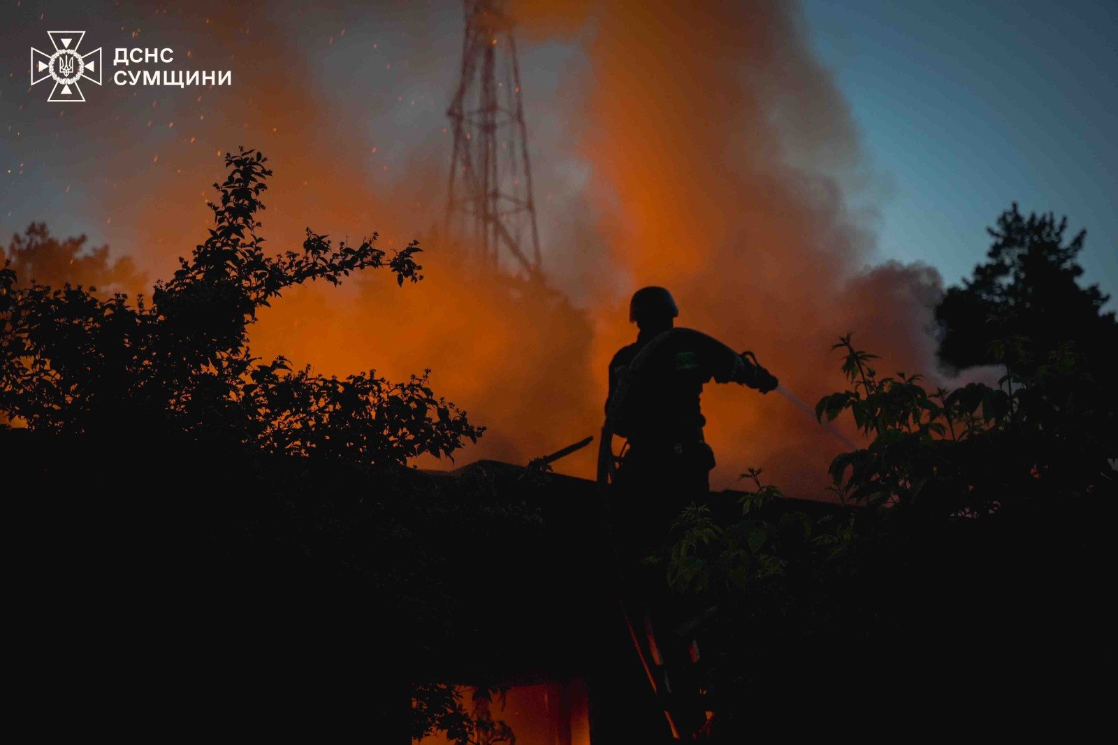 Emergency workers responding to a Russian strike on Romny in Ukraine's Sumy Oblast overnight on 3 July 2026. Photo: Ukraine's State Emergency Service