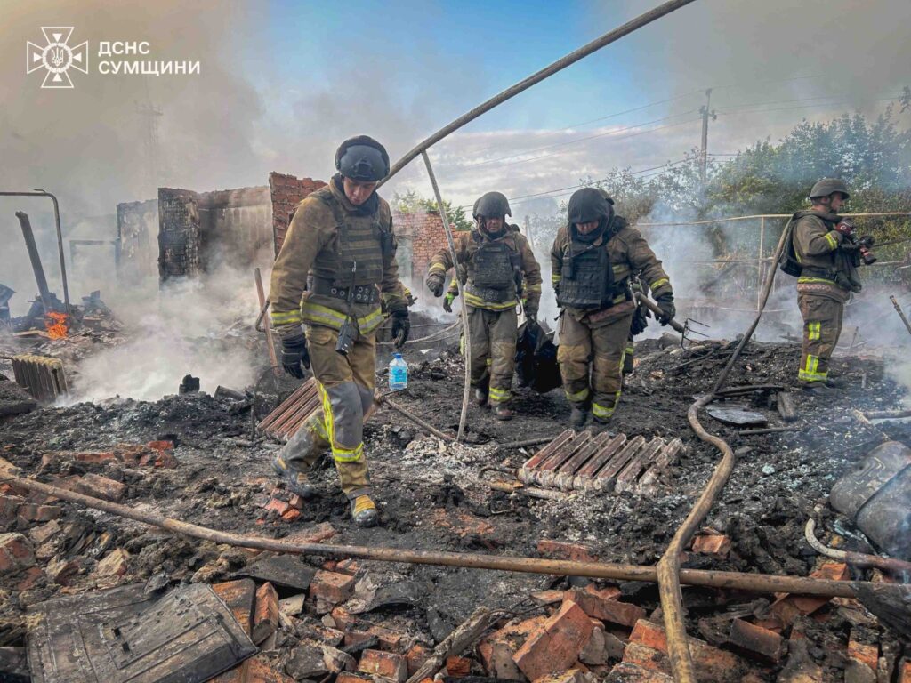 Emergency workers responding to a Russian strike on Romny in Ukraine's Sumy Oblast overnight on 3 July 2026. Photo: Ukraine's State Emergency Service